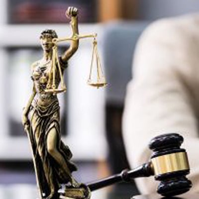 військовий адвокат